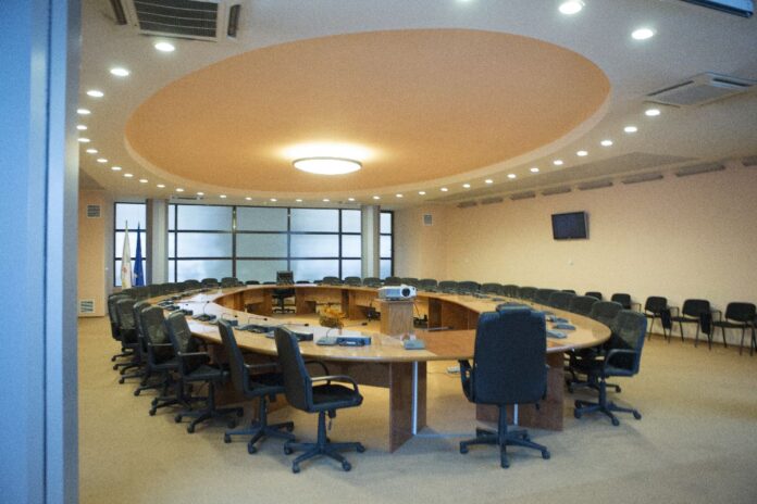 Războiul politic din cadrul Consiliului Local