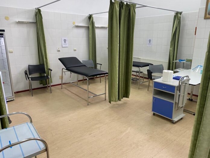 A început vânătoarea de programări: S-a deschis al doilea centru de vaccinare din Braşov