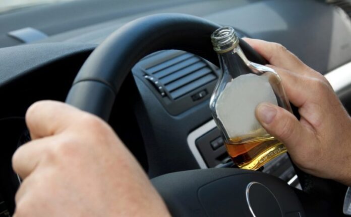 Șofer beat și fără permis, reținut de polițiști în urma unui control în trafic