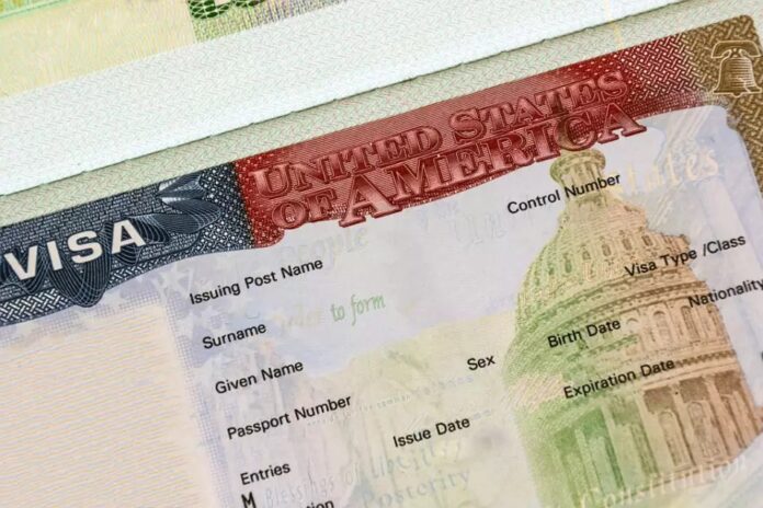 România aderă la programul Visa Waiver: Călătorii în SUA fără vize din 2025