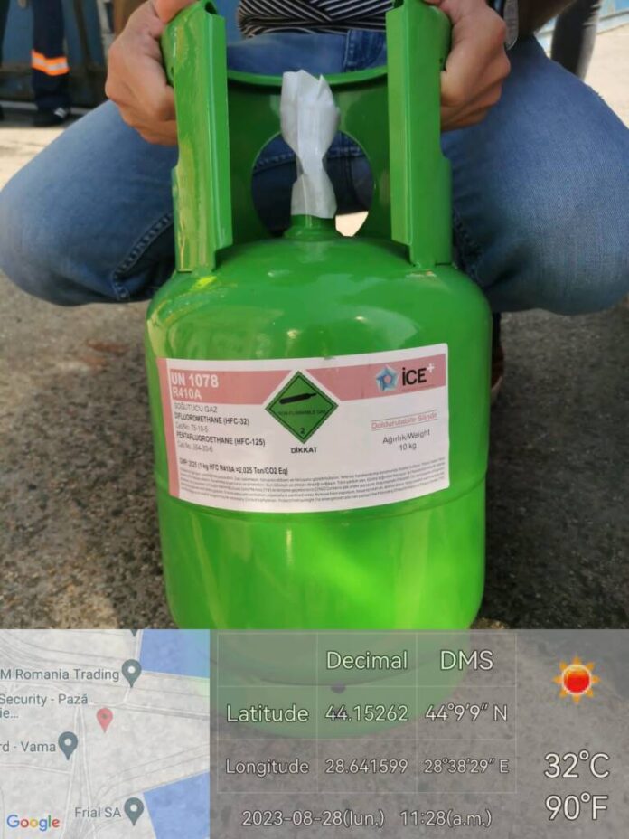 Butelii încărcate cu gaze fluorurate oprite la intrarea în România