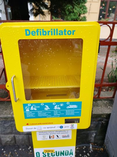 Brașov: a fost furat defibrilatorul gratuit din Livada Poștei