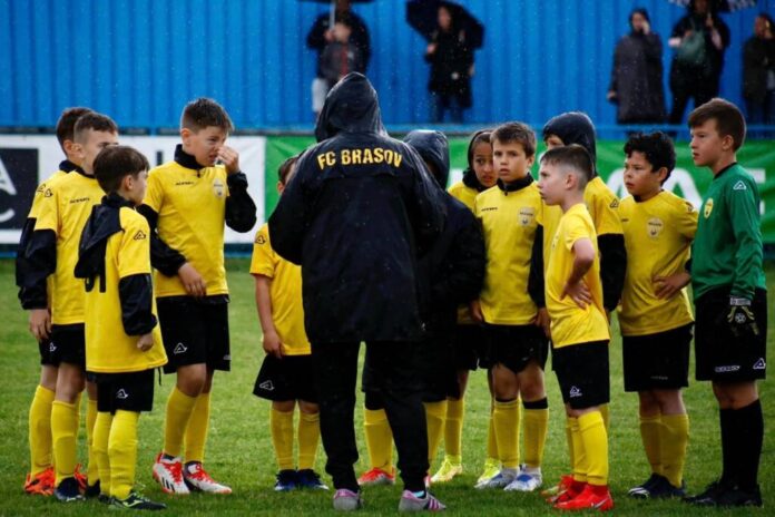 Tăvălug de memorii la FC Brașov