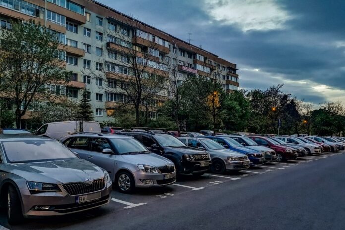 Brașov: Licitațiile pentru parcările de reședință au fost suspendate
