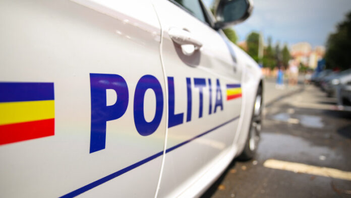 O șoferiță beată a lovit 3 mașini parcate