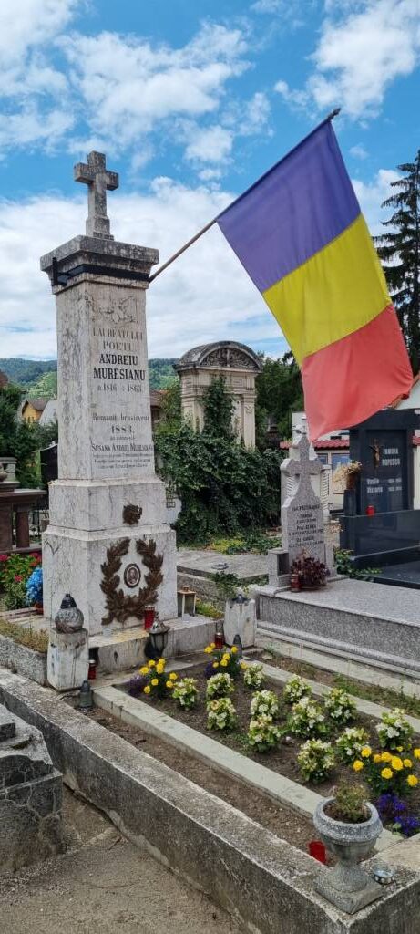 Mormântul familiei Baiulescu, o familie de intelectuali și patrioți care au marcat destinul Brașovului