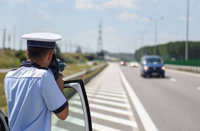 Radare în județul Brașov: În câteva ore, aproximativ 50 de autovehicule au depășit limita de viteză