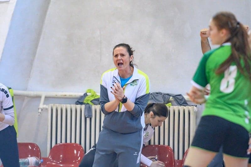 Totul pentru Mondiale! Carmen Cartaș a preluat echipa națională U18 a României. Fosta handbalistă a Coronei Braşov debutează ca selecționer cu o dublă contra Ungariei