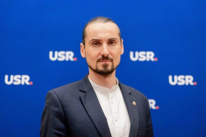 În România sunt milioane de consumatori de droguri și totuși Ministerul de Interne tratează superficial fenomenul, iar șoferii sunt ‘testați’ la ochi
