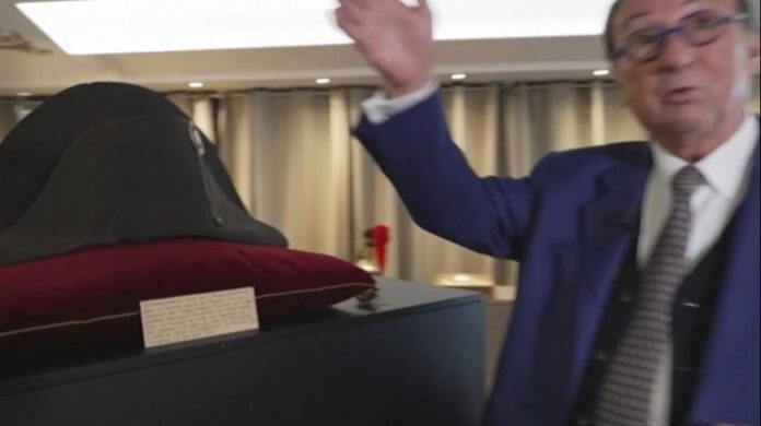 Două milioane de euro pentru pălăria lui Napoleon