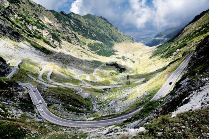 Transfăgărășanul s-ar putea deschide temporar şi pe timpul iernii