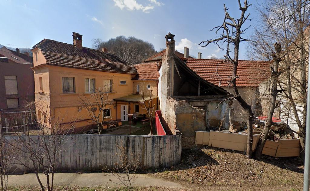 Brașov: Impozit majorat pentru casele și terenurile neîngrijite