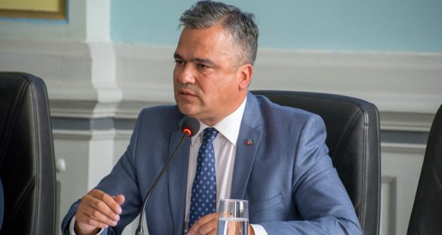 Poza pentru articolul Brașovenii rămân pe cap cu Adrian Veștea. Românii așteaptă un alt premier