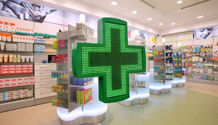 Farmacii și servicii medicale deschise de Revelion