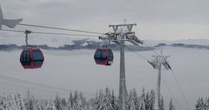Poiana Brașov: Telecabinele, telegondola şi telescaunul Ruia sunt oprite din cauza vântului