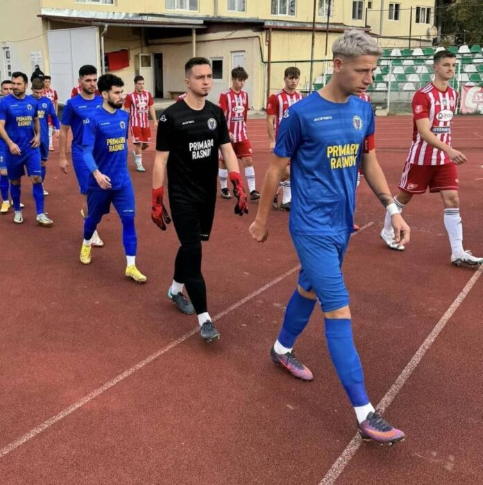 La doar 20 de ani, Claudiu Iszak renunță la fotbal pentru Jandarmerie! 