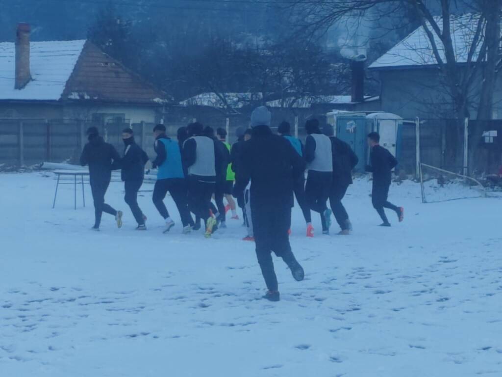 Liga 3. Olimpic Zărneşti a început pregătirile. Mihai Stere: "Revedere plăcută"