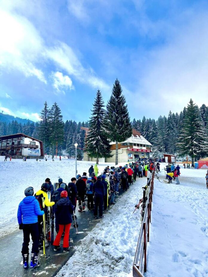 Mica Unire la ghiseul de cartele din Poiana Brasov
