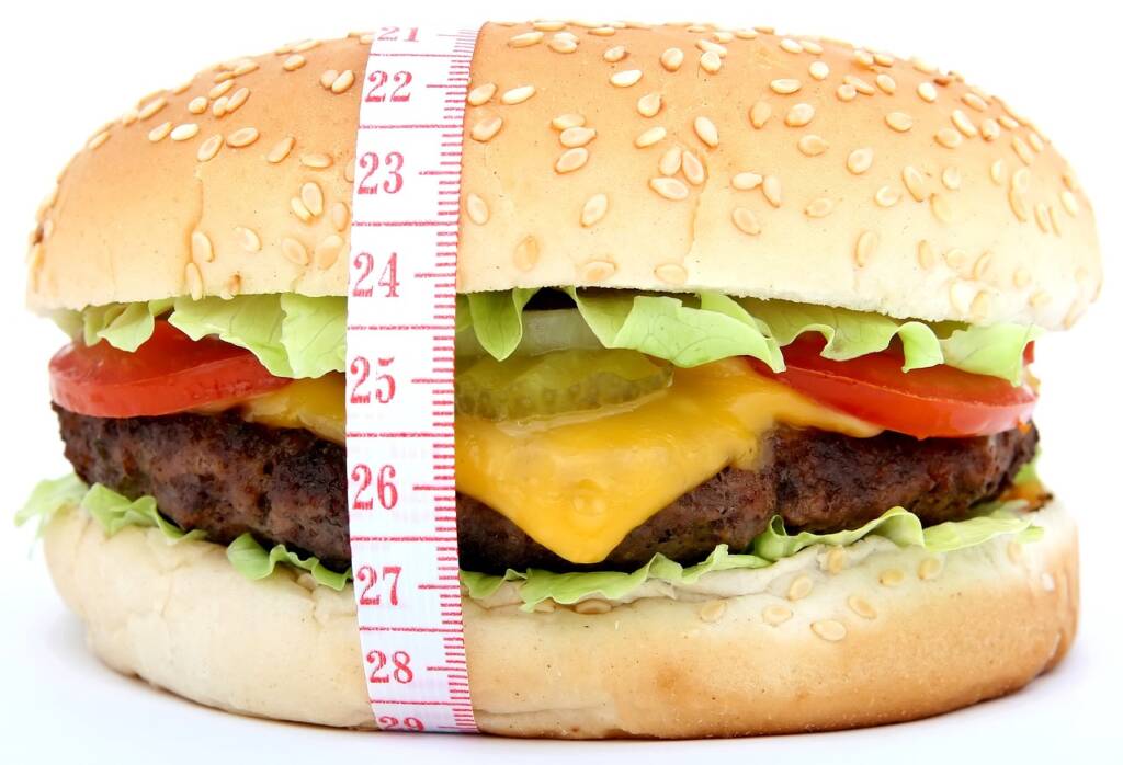 O metodă de alimentație cu beneficii: Șase modalități de a face post intermitent (intermittent fasting)