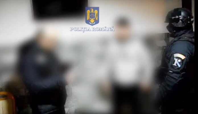 Percheziții la mai mulți cămătari din județ