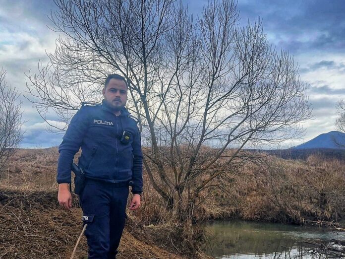 Bărbat salvat de la sinucidere de un polițist