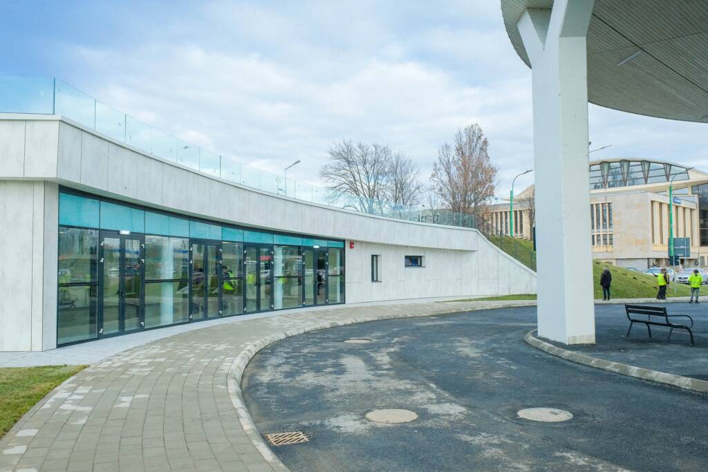 FOTO: Se deschide terminalul modern de transport urban Gara Brașov 