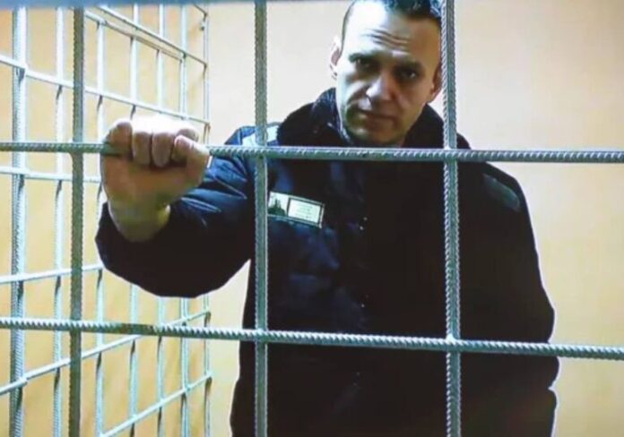 Trupul neînsuflețit al opozantului rus Aleksei Navalnîi