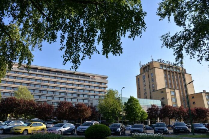 Aro Palace, „HyattRegency, Aro Palace Brașov”: „Suntem încântați să facem primii pași înspre a deveni parte din familia Hyatt