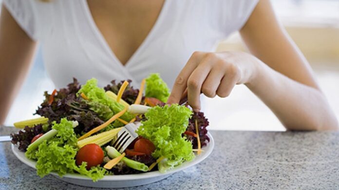 17 % dintre români spun că postul e cea mai bună dietă