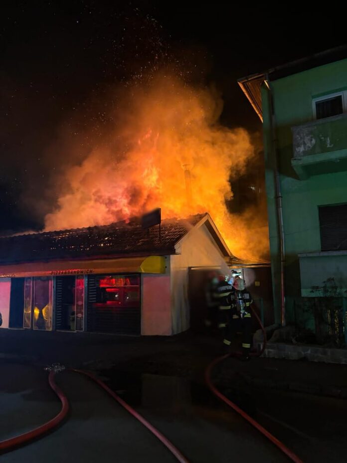 Incendiu la un restaurant din Brașov