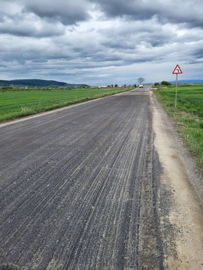 Regulament și aplicație mobilă pentru emiterea contra cost a permiselor de liberă trecere pe drumurile județene cu restricții de tonaj: proiect propus de vicepreședintele Consiliului Județean Zoltan Szenner și adoptat cu unanimitate de voturi