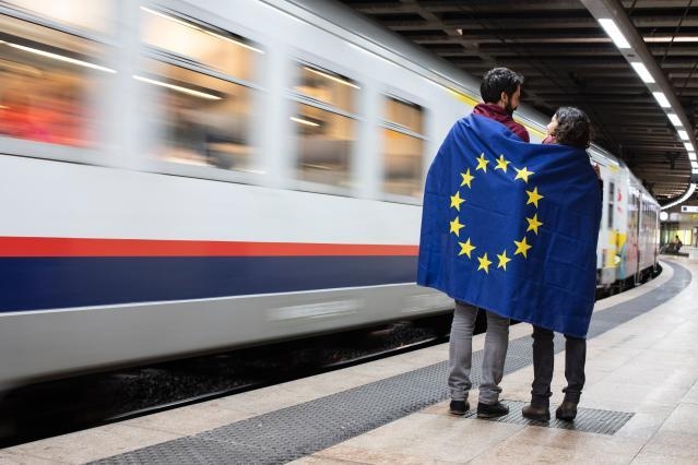 Până pe 30 aprilie sunt deschise înscrierile pentru a obține un permis gratuit de călătorie cu trenul Discover EU