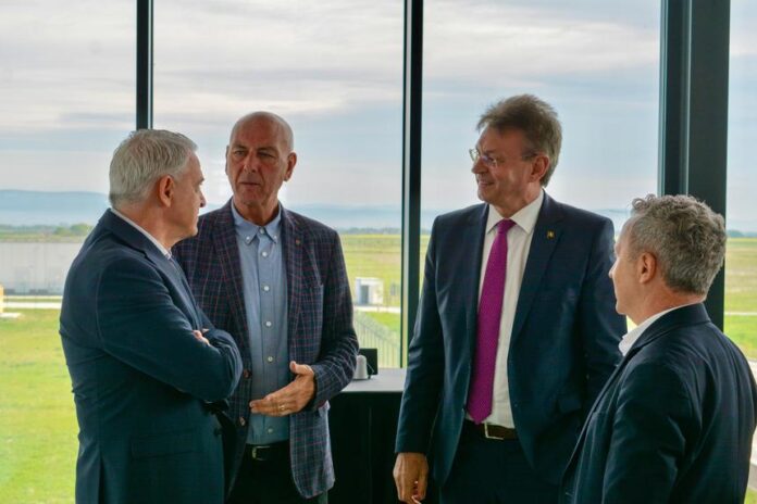 Compania Fly Lili va zbura, din 15 iunie, către München, Nürnberg, Stuttgart, Roma, Salonic şi Istanbul, de pe Aeroportul BraşovCompania Fly Lili va zbura, din 15 iunie, către München, Nürnberg, Stuttgart, Roma, Salonic şi Istanbul, de pe Aeroportul Braşov