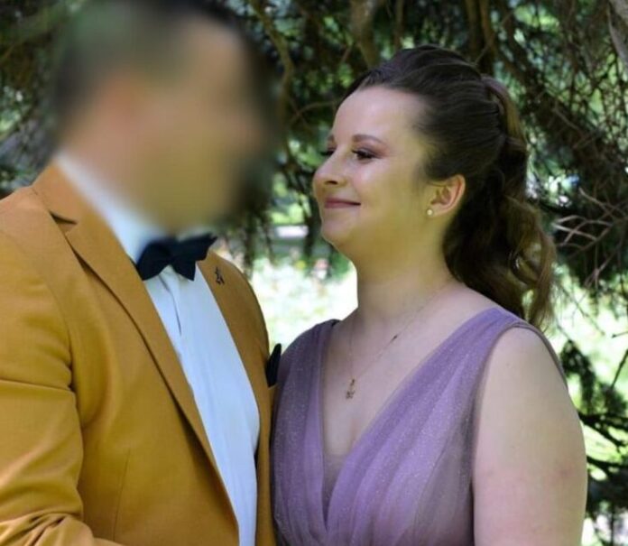 O tânără mămică s-a prăbușit de la etajul 5 al unui bloc în cartierul Avantgarden din Braşov