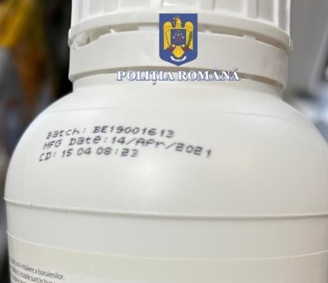 Două dosare penale după ce polițiștii au verificat opt societăți comerciale din Brașov care se ocupă cu substanțe periculoase