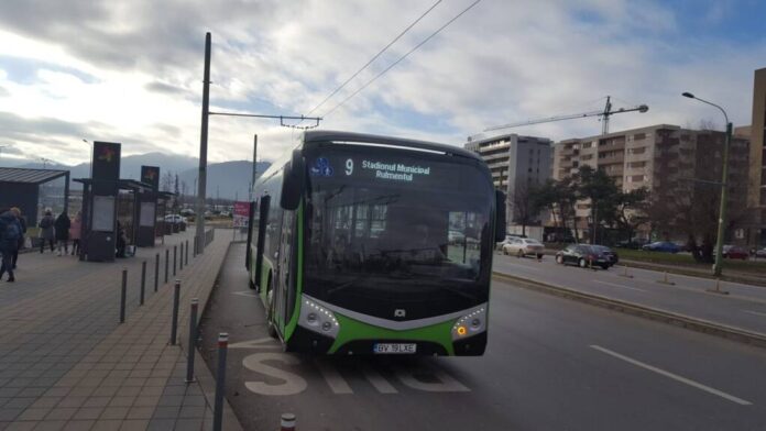 Mai multe curse RATBV pe liniile 9 și 15 și modificări de trasee