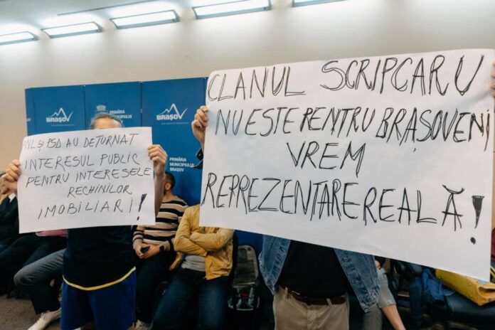 Consilierii lui Scripcaru de la PSD și PNL au lipsit azi din ședință. Ieri au votat împotriva proiectelor pentru copii și împotriva parcului IUS. Coliban: “Îi vor trimite brașovenii acasă după 9 iunie”