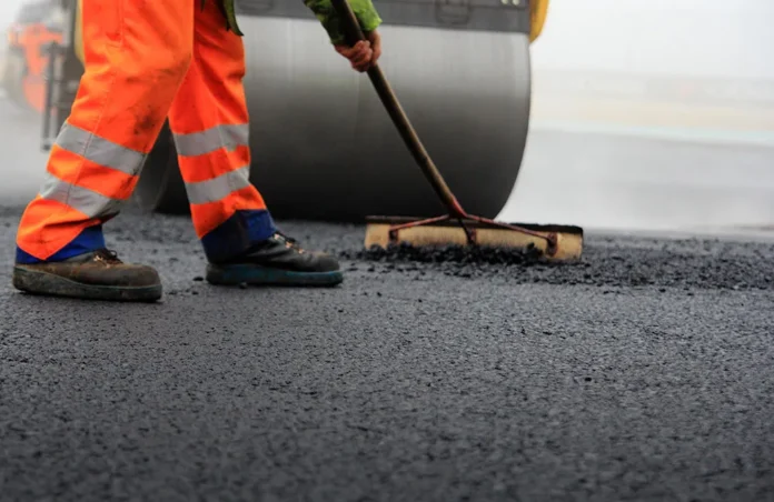 Lucrări la carosabil pe DN1 Ploiești-Brașov. Circulația rutieră se desfășoară îngreunat