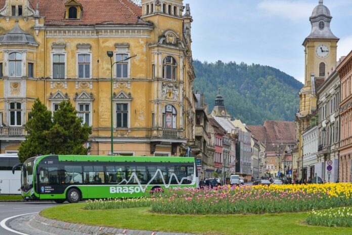 Brașov: Mai multe autobuze și troleibuze pe 15 linii pentru Coborârea Junilor în Cetate