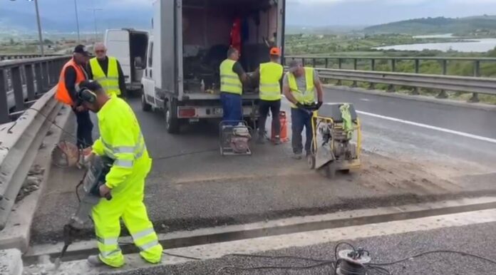 VIDEO: Restricții de circulație pe A1, în zona viaductului Săcel