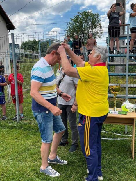 CSO Teutonii Ghimbav a promovat în Liga 4 Brașov. Elevii lui Florin Dîrvăreanu au defilat în acest sezon!