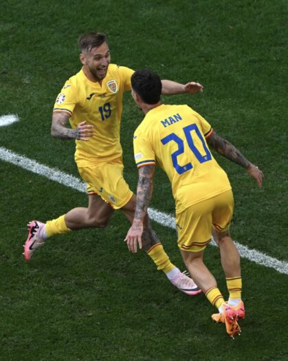 Naţionala de fotbal a României a obţinut luni cea mai clară victorie la un turneu final. Selecţionerul Edward Iordănescu: "E o victorie memorabilă, istorică"