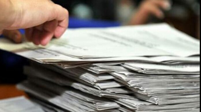 Biroul Electoral a decis vineri seară că pot fi tipărite buletine de vot suplimentare și pot fi transportate între secţii în ziua alegerilor