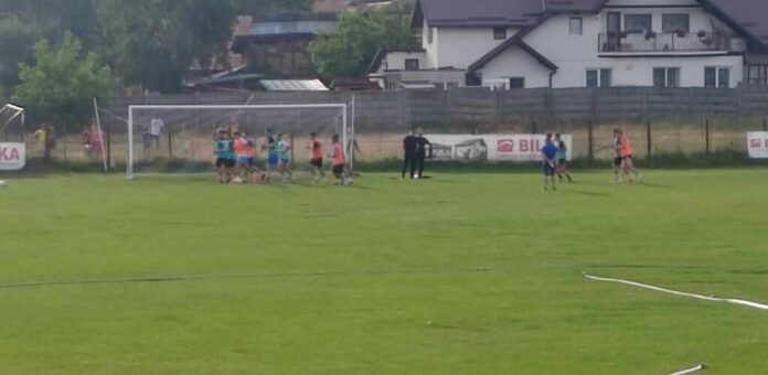 FOTO: Olimpic Zărnești a început pregătirea noului sezon de Liga 3! Mihai Stere a avut 17 jucători la primul antrenament