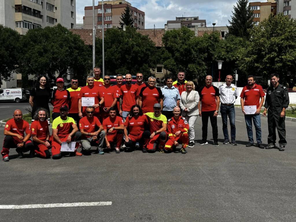 Serviciul Public Județean Salvamont - Salvaspeo Brașov a primit o diplomă de recunoștință de la Inspectoratul General de Aviație al Ministerului Afacerilor Interne (FOTO)