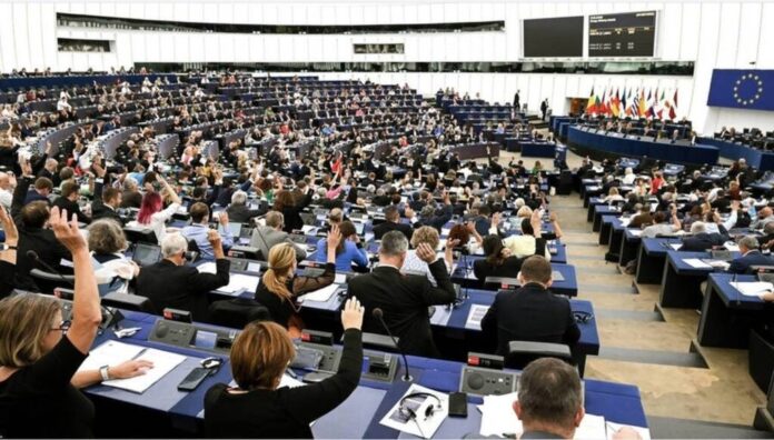 Noul Parlament European și-a ales președintele. Doi români au fost aleși vicepreședinți