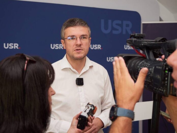 USR: Programul „Masa caldă în școli” poate scoate România din topul rușinos al UE cu cei mai mulți copii în risc de sărăcie și excluziune