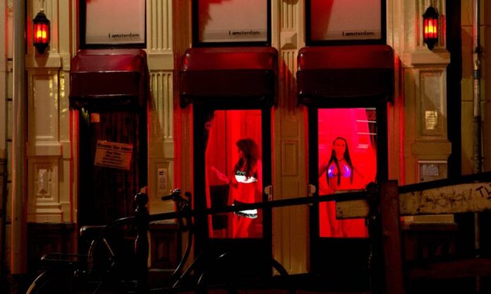 Mai mult de o treime dintre prostituatele înregistrate legal în Germania sunt românce