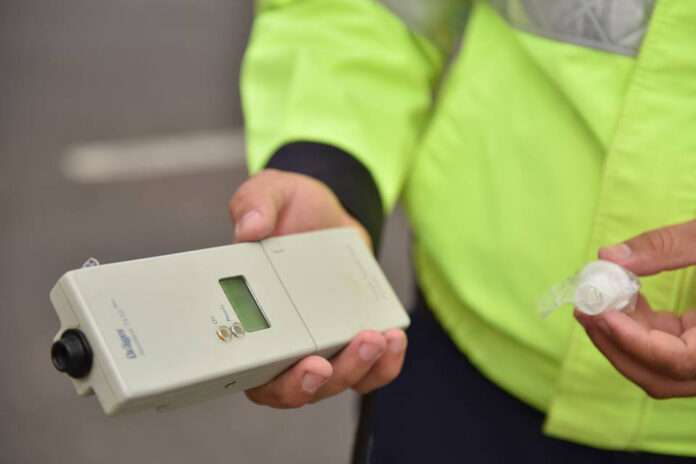 Șofer oprit încă o dată de polițiști, în aceeași zi, în Sânpetru, după ce a fost găsit conducând băut și a refuzat prelevarea de probe biologice