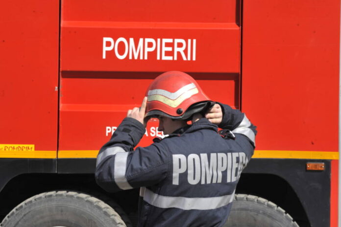 UPDATE / Incendiu la două case și la o anexă gospodărească, în Șinca Veche